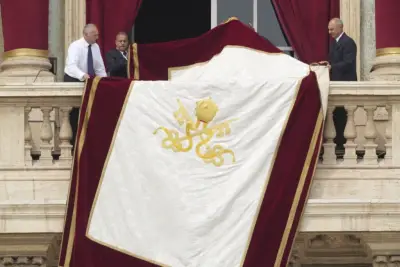 Pope Leo XIV calls for peace in Ukraine, a Gaza ceasefire and release of hostages in Sunday appeal