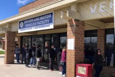 Giannoulias urges Illinoisans not to panic about REAL ID deadline