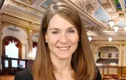 State Sen. Laura Fine announces bid for Schakowsky seat