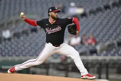 Robbie Ray moves to 7-0 with 6 strong innings, Sam Huff homers and Giants beat Nationals 3-2